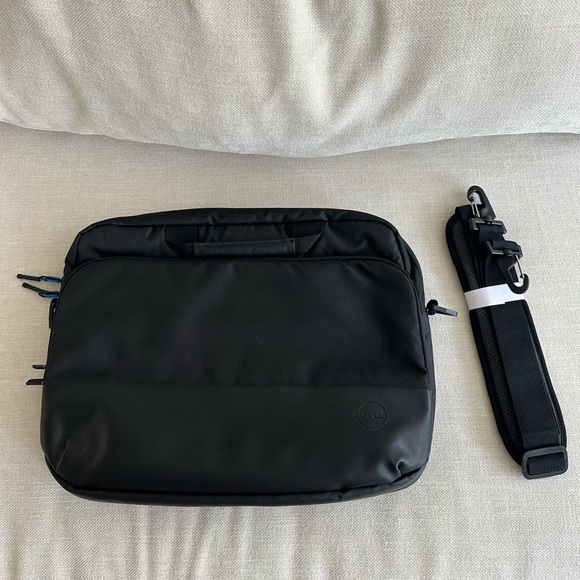 Dell PRO SLIM BRIEFCASE Fit Up to 15" Laptop Notebook - Picture 1 of 1